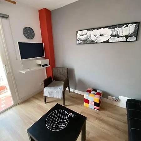 Apartamento Avenida Suecia Apartment *